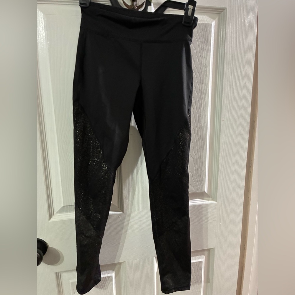 Old Navy Active Girl’s Large Go-Dry Leggings